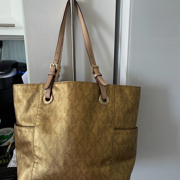 MICHAEL KORS Gold Jet Set Metallic Mirrored Tote Bag w side pockets 16 x 11.5 - Picture 2 of 7